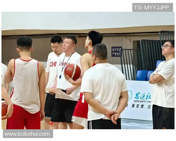 重庆篮球队的灵活战术与团队协作探讨