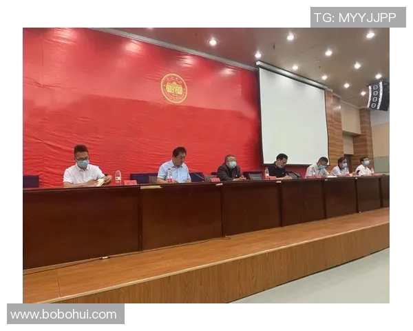 深圳足球队耐力争议引发热议球迷与专家各抒己见探讨背后原因 深圳足球队耐力争议引发热议球迷与专家各抒己见探讨背后原因